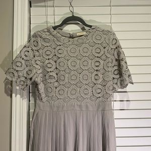 ✨new with tags!!Flannel grey maxi dress with crochet skirt✨